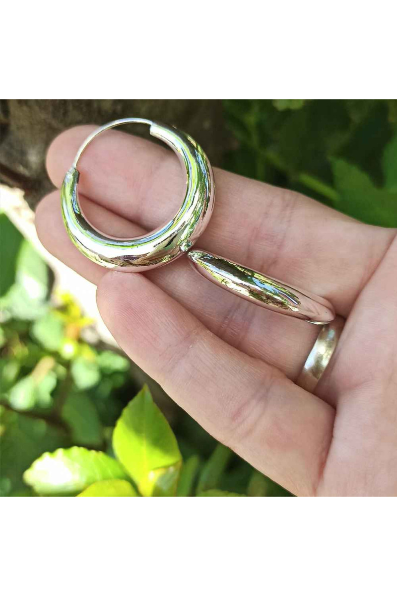 Aros Thai 30 mm de Plata de Ley 925 - SomosPlata by Sensibile Aros Thai 30 mm de Plata de Ley 925 - SomosPlata by Sensibile